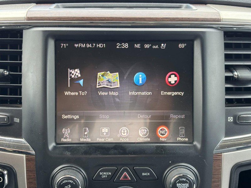 Used 2016 RAM 1500 Laramie w/ Convenience Group AWD/4WD image 22