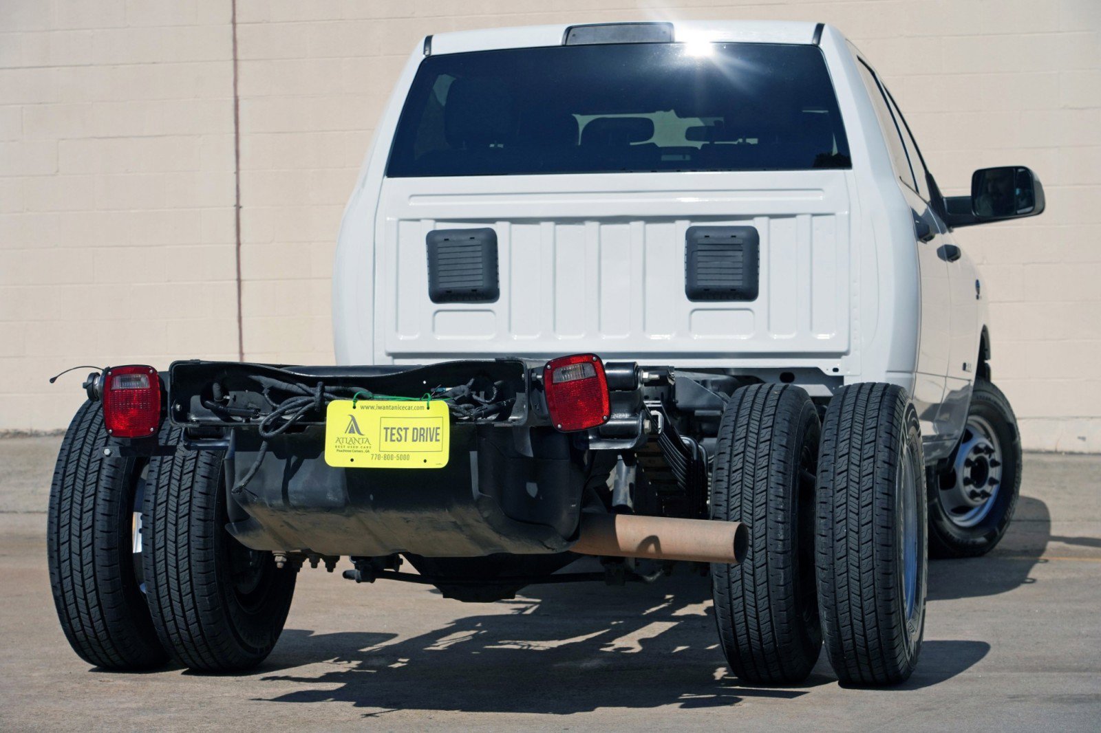 Used 2021 RAM 3500 Tradesman w/ Chrome Appearance Group AWD/4WD image 4