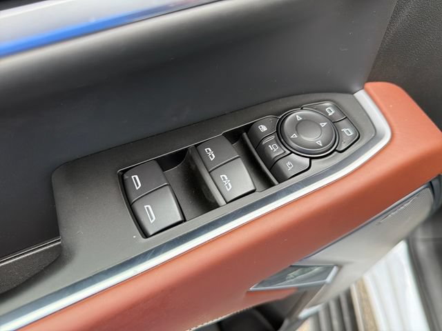 New 2026 GMC Sierra 3500 Denali Ultimate AWD/4WD image 17