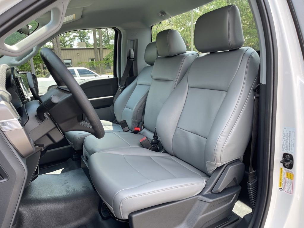 Certified 2025 Ford F150 XL image 18