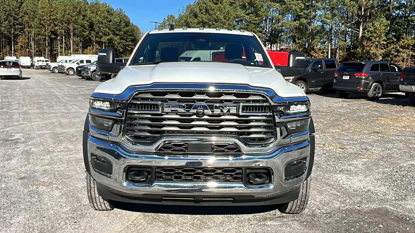 New 2025 RAM 5500 4x4 Regular Cab image 3