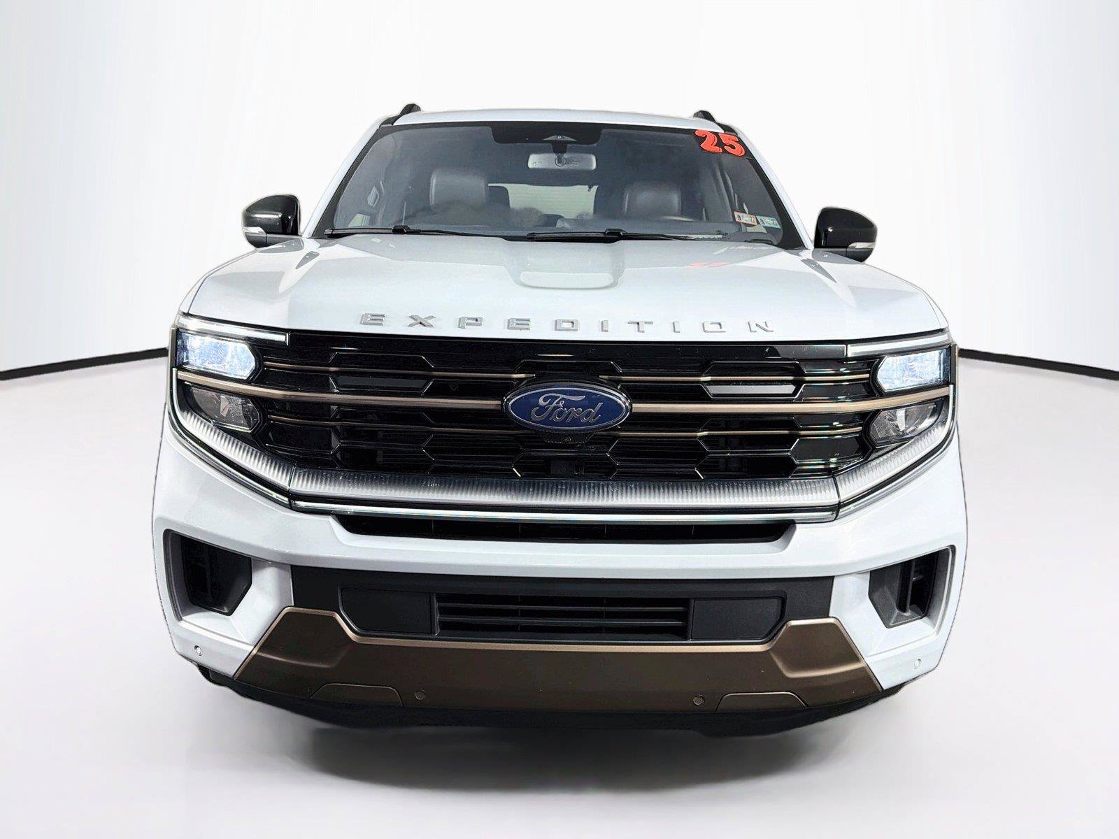 Used 2025 Ford Expedition King Ranch AWD/4WD image 6