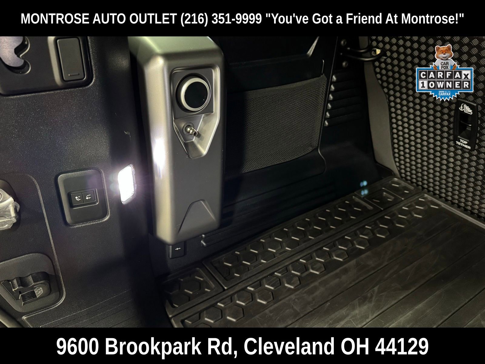 Used 2022 Land Rover Defender 110 X-Dynamic SE image 41