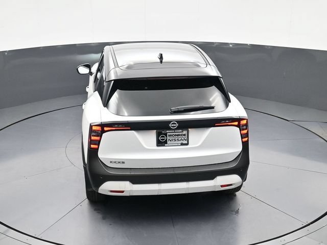 Certified 2025 Nissan Kicks SV FWD image 29