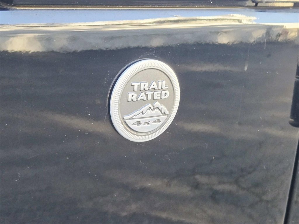 Used 2017 Jeep Wrangler Sahara w/ Connectivity Group image 22