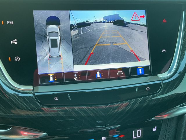 Used 2022 Cadillac XT6 Premium Luxury w/ Technology Package FWD image 26