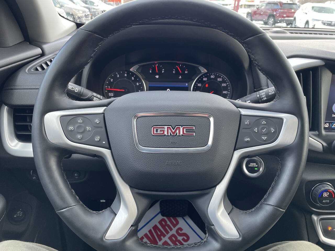 Used 2023 GMC Terrain SLT image 17