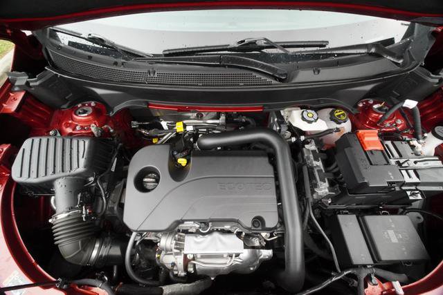 Used 2025 Chevrolet Equinox LT w/ Convenience Package II image 10