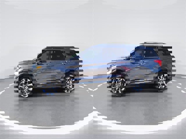 Used 2023 Ford Explorer Platinum w/ Technology Package image 5