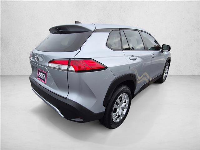 Used 2025 Toyota Corolla Cross L FWD image 5