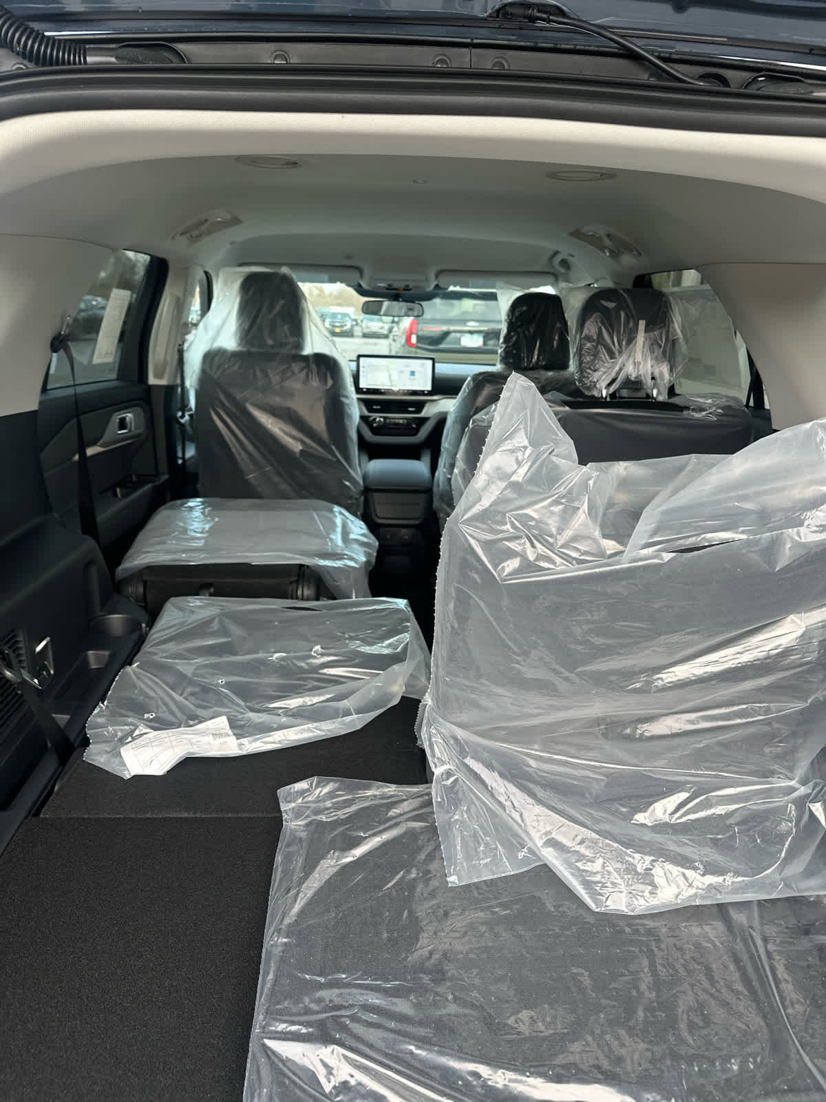 New 2026 Ford Explorer Active image 7