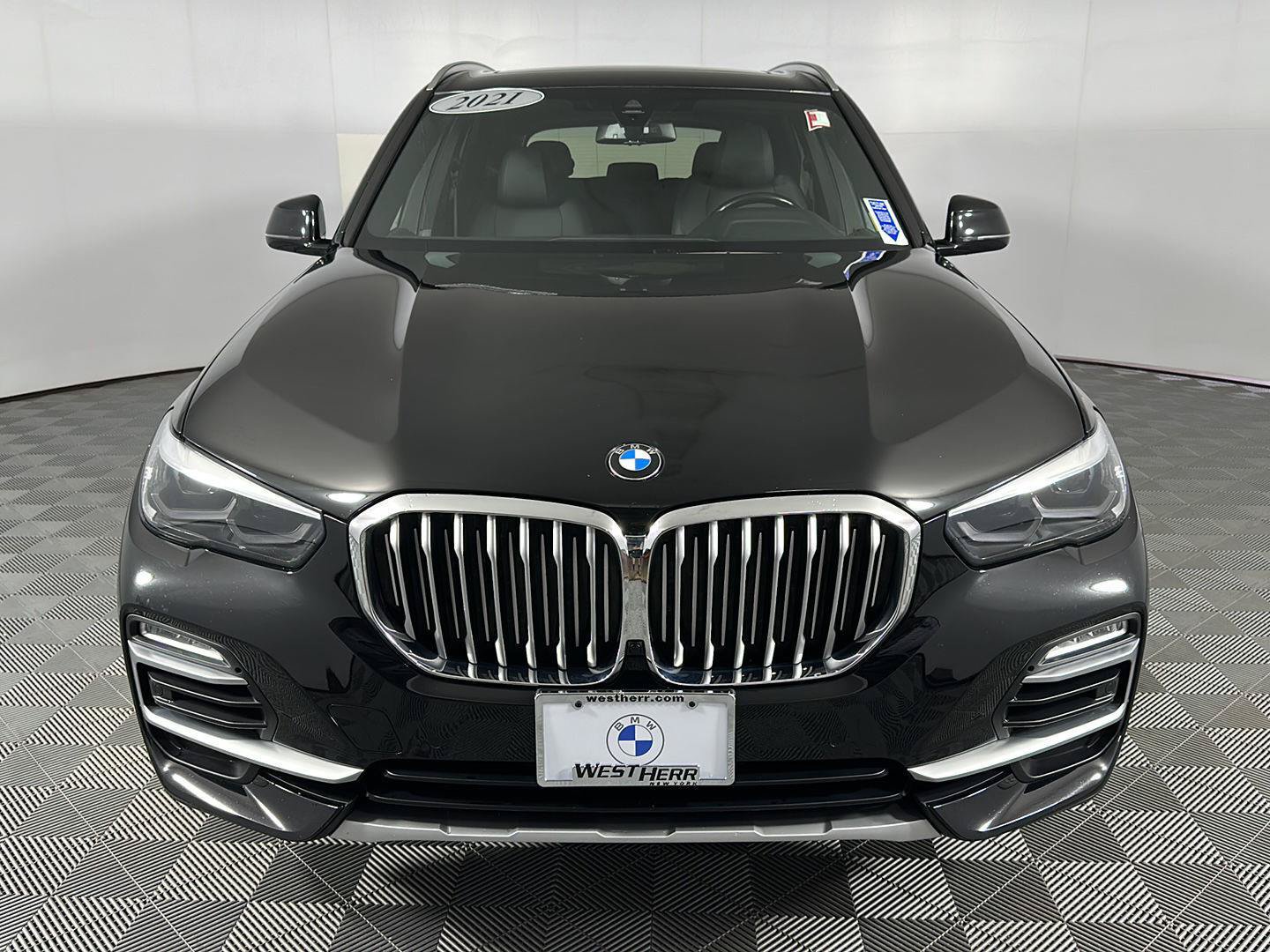 Used 2021 BMW X5 xDrive40i w/ Convenience Package AWD/4WD image 4