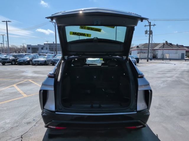 Used 2024 Cadillac Lyriq Luxury w/ LPO, Floor Liner Package image 16