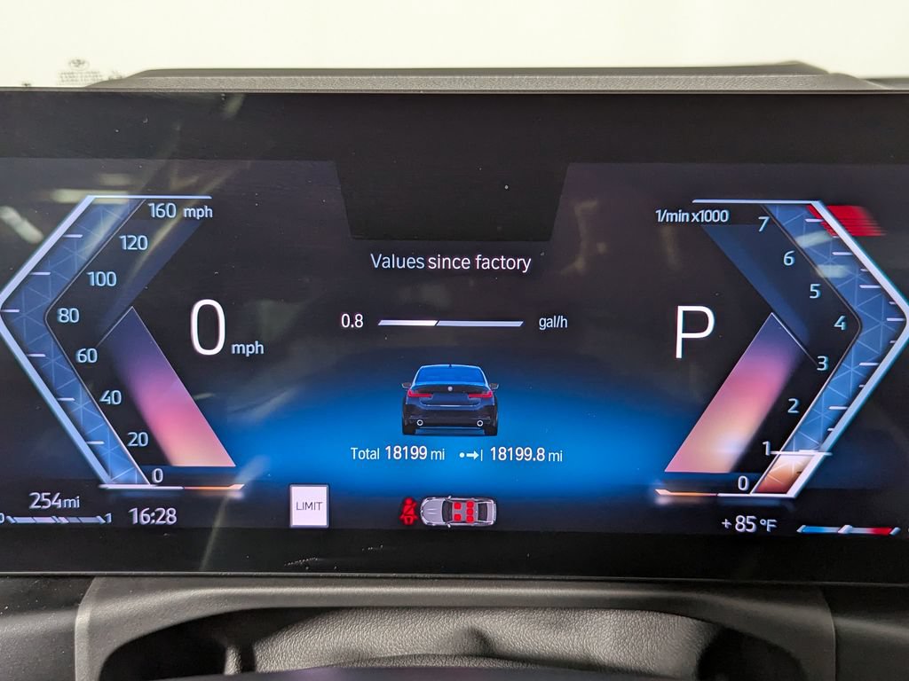 Used 2023 BMW 330i xDrive Sedan w/ Premium Package AWD/4WD image 31