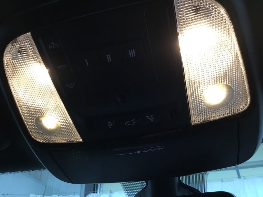 Used 2022 Dodge Durango R/T w/ Trailer Tow Group IV AWD/4WD image 40