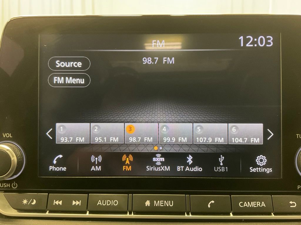 Used 2023 Nissan Rogue SV w/ SV Premium B Package image 22