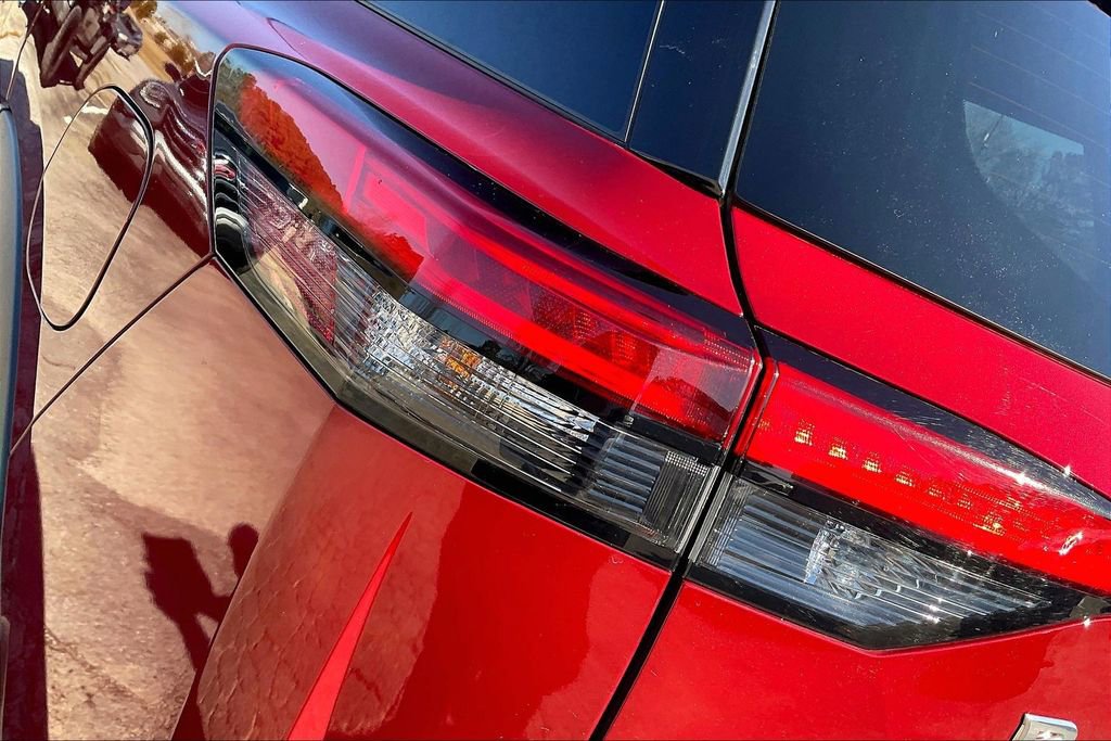 Used 2023 Nissan Pathfinder SL w/ SL Premium Package image 23