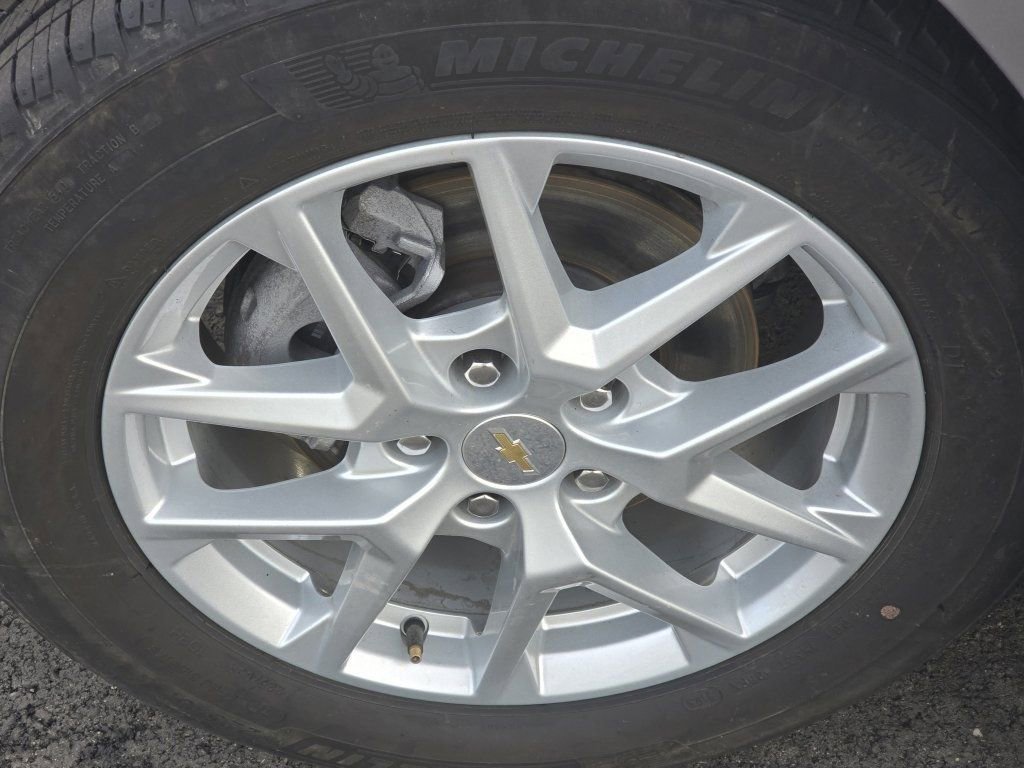 Used 2024 Chevrolet Equinox LT image 30