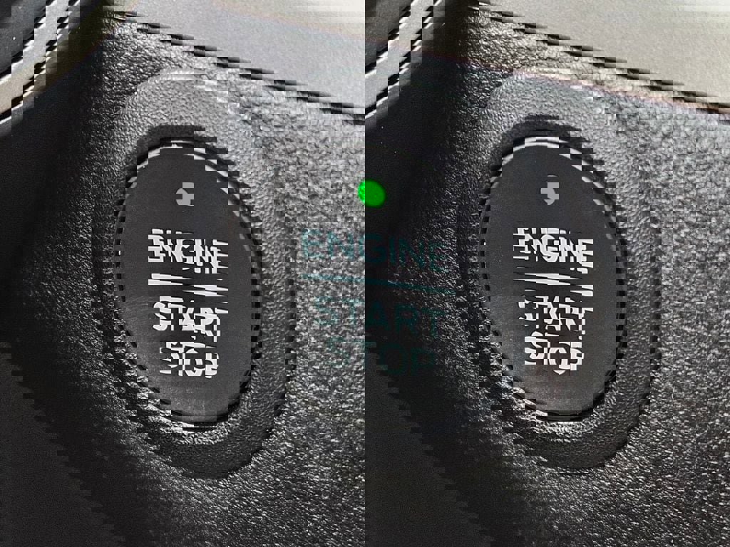 Used 2022 Ford Escape SE image 24