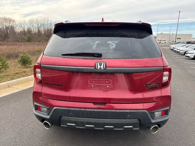 Used 2022 Honda Passport TrailSport image 2
