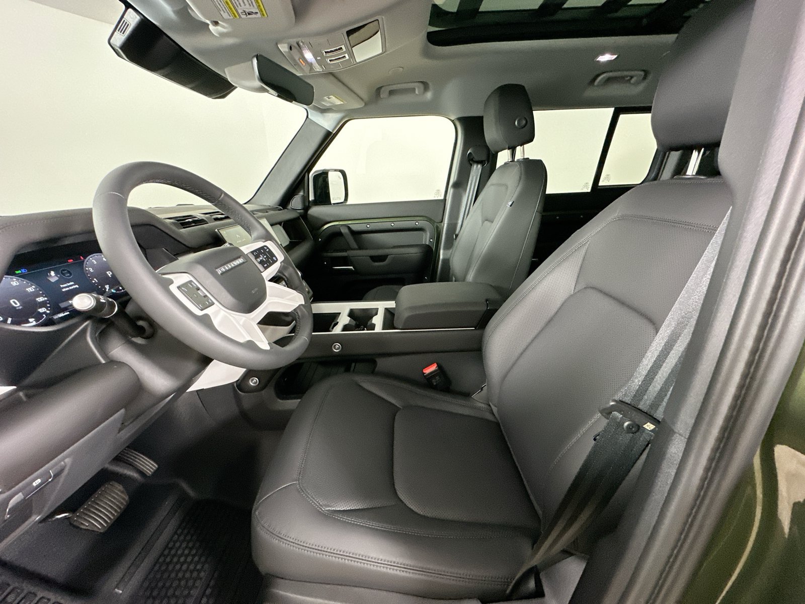 New 2026 Land Rover Defender 110 S AWD/4WD image 34