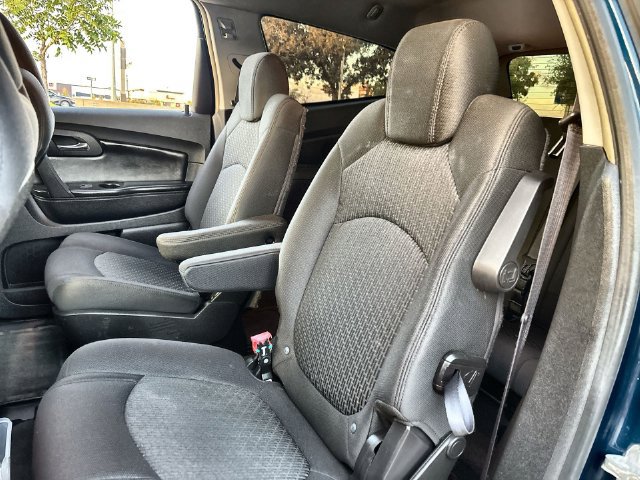 Used 2009 Chevrolet Traverse LT w/ California Edition Package FWD image 29
