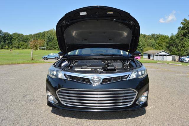 Used 2013 Toyota Avalon Limited FWD image 63