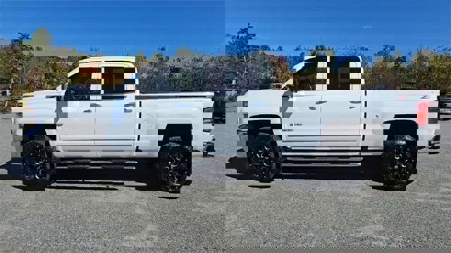 Used 2019 Chevrolet Silverado 2500 LTZ w/ Vortec Plus Package image 5