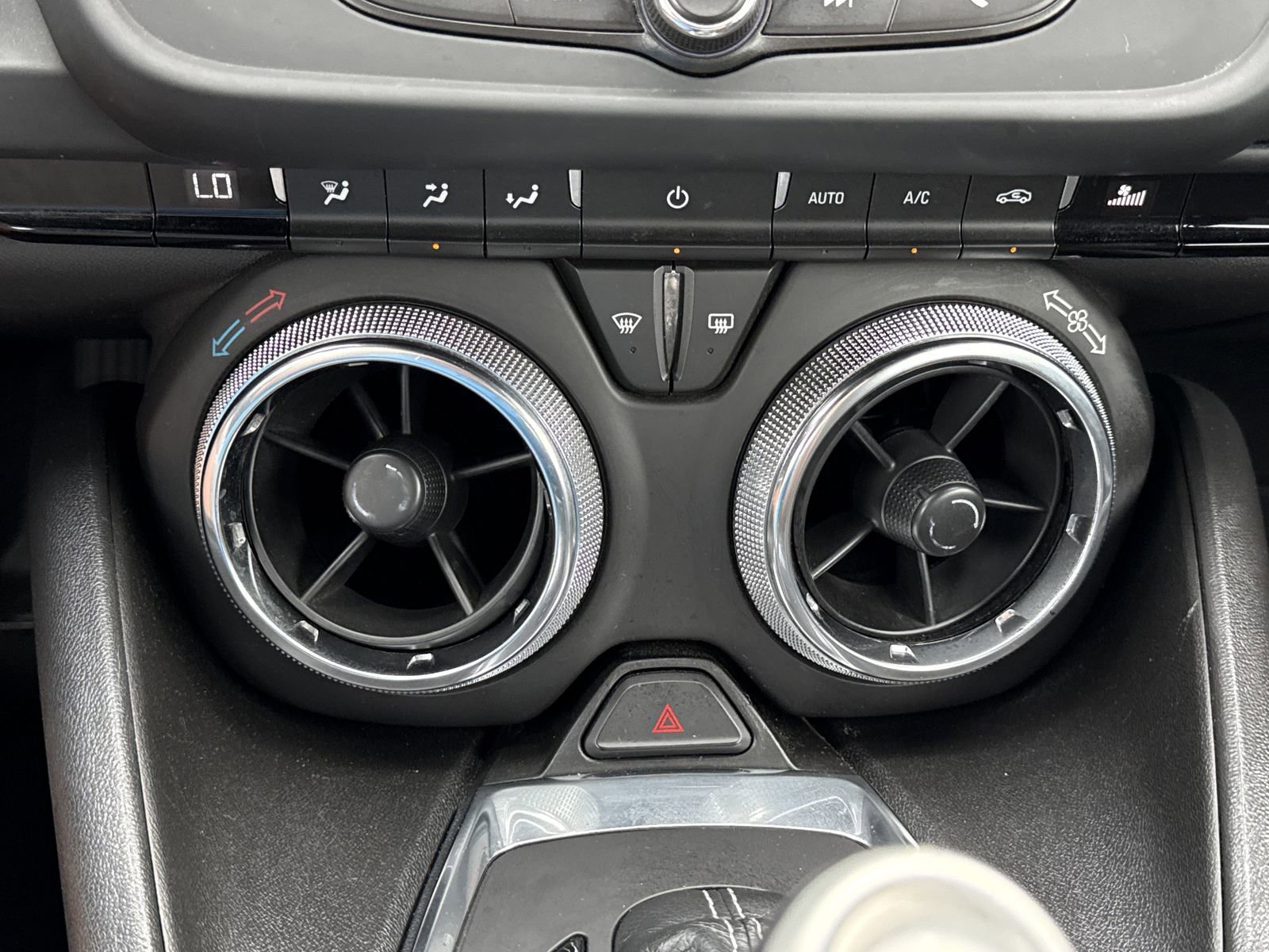 Used 2023 Chevrolet Camaro LT image 23