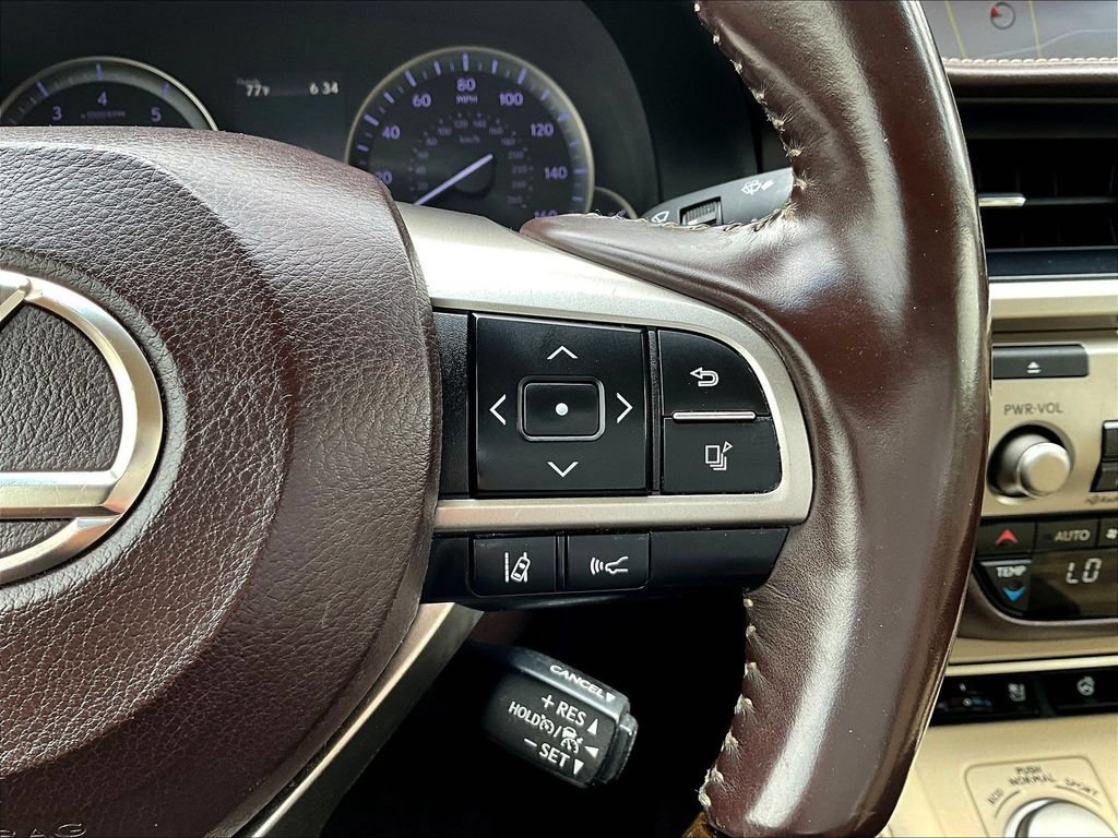 Used 2017 Lexus ES 350 w/ Navigation System Package FWD image 16