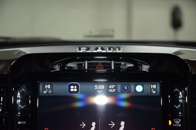 Used 2024 RAM 3500 Laramie image 34