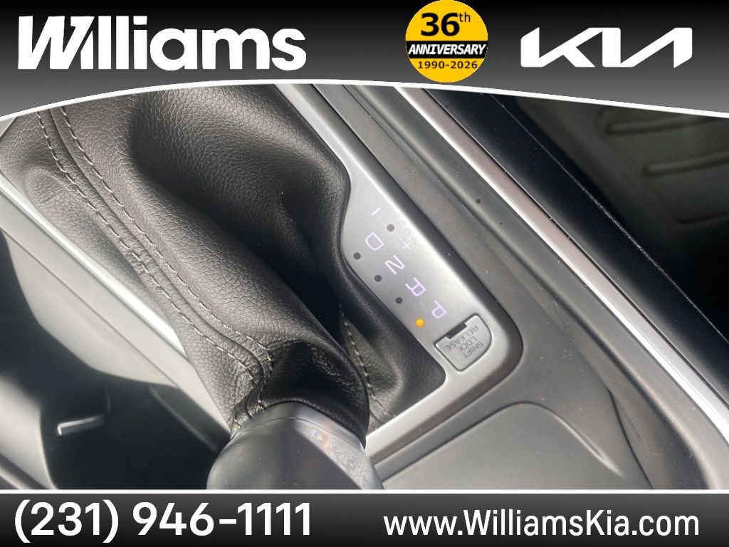 Used 2022 Kia Sorento LX image 23