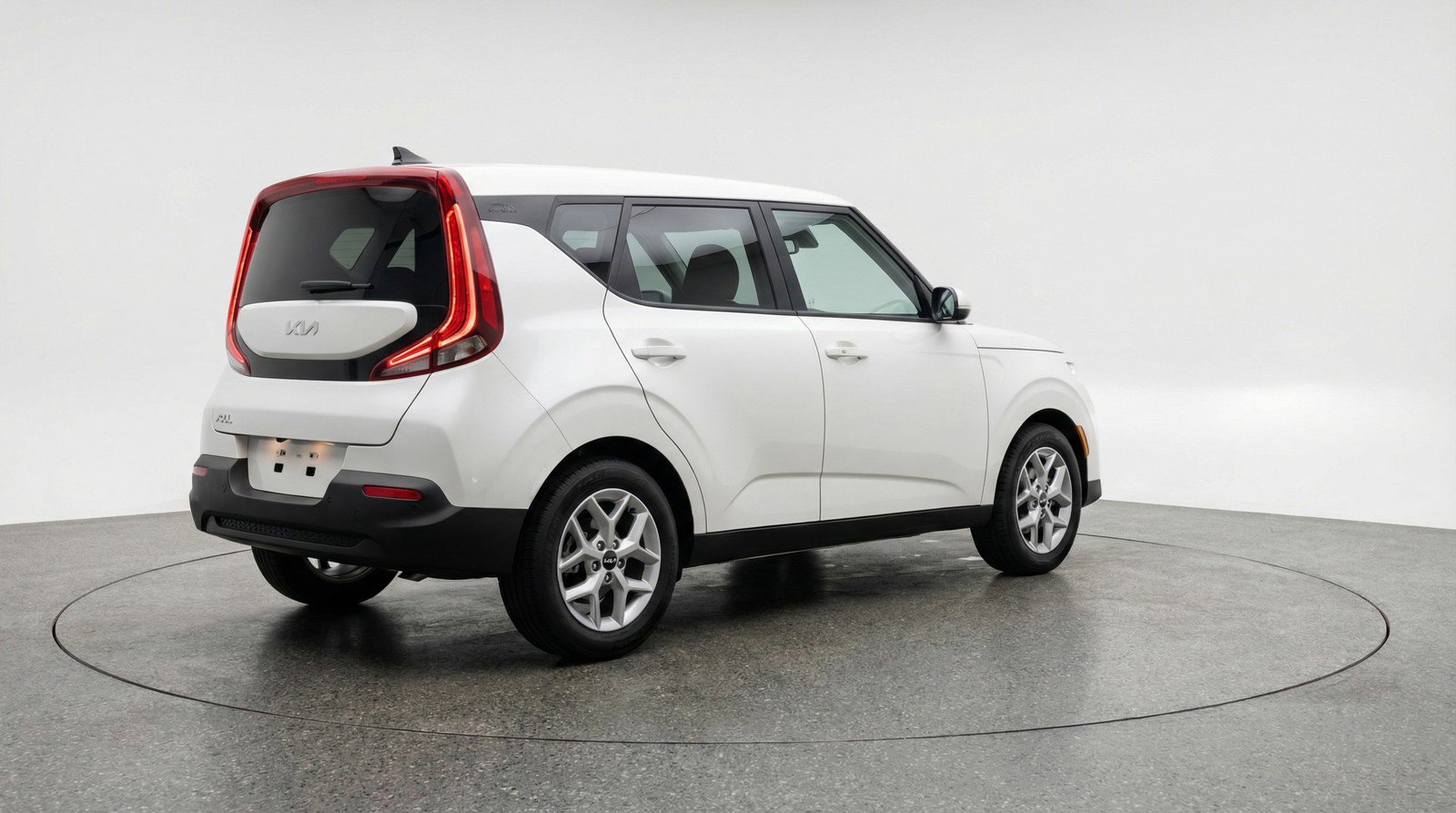 Used 2025 Kia Soul LX w/ LX Technology Package image 9