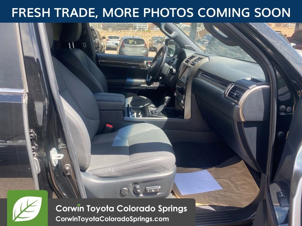 Used 2021 Lexus GX 460 Premium w/ Premium Package image 10
