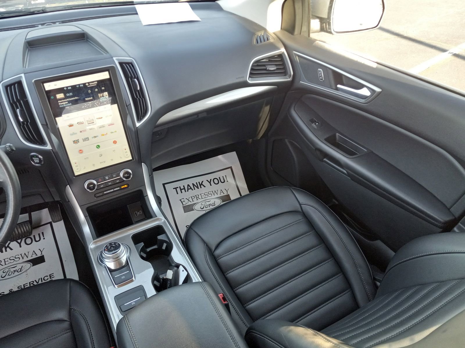 Used 2024 Ford Edge SEL image 17