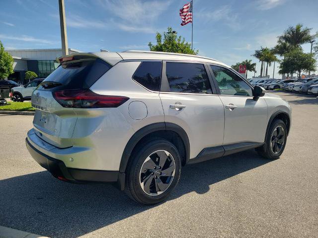 Certified 2025 Nissan Rogue SV w/ SV Premium Package image 5