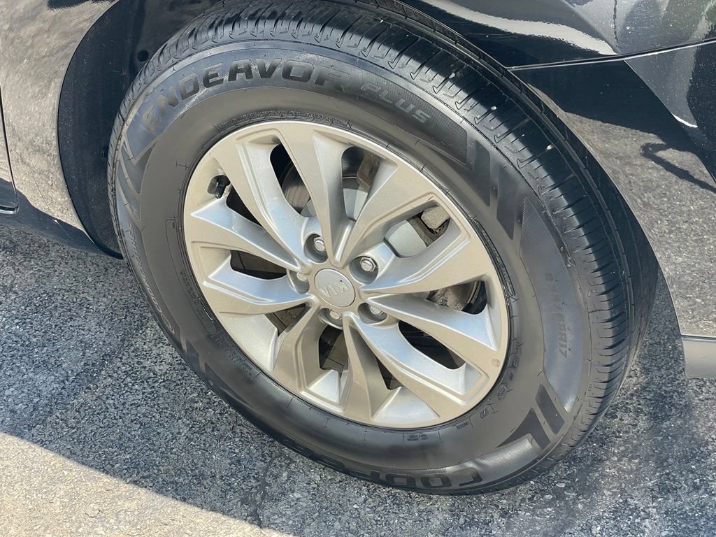 Used 2020 Kia Sedona LX FWD image 27