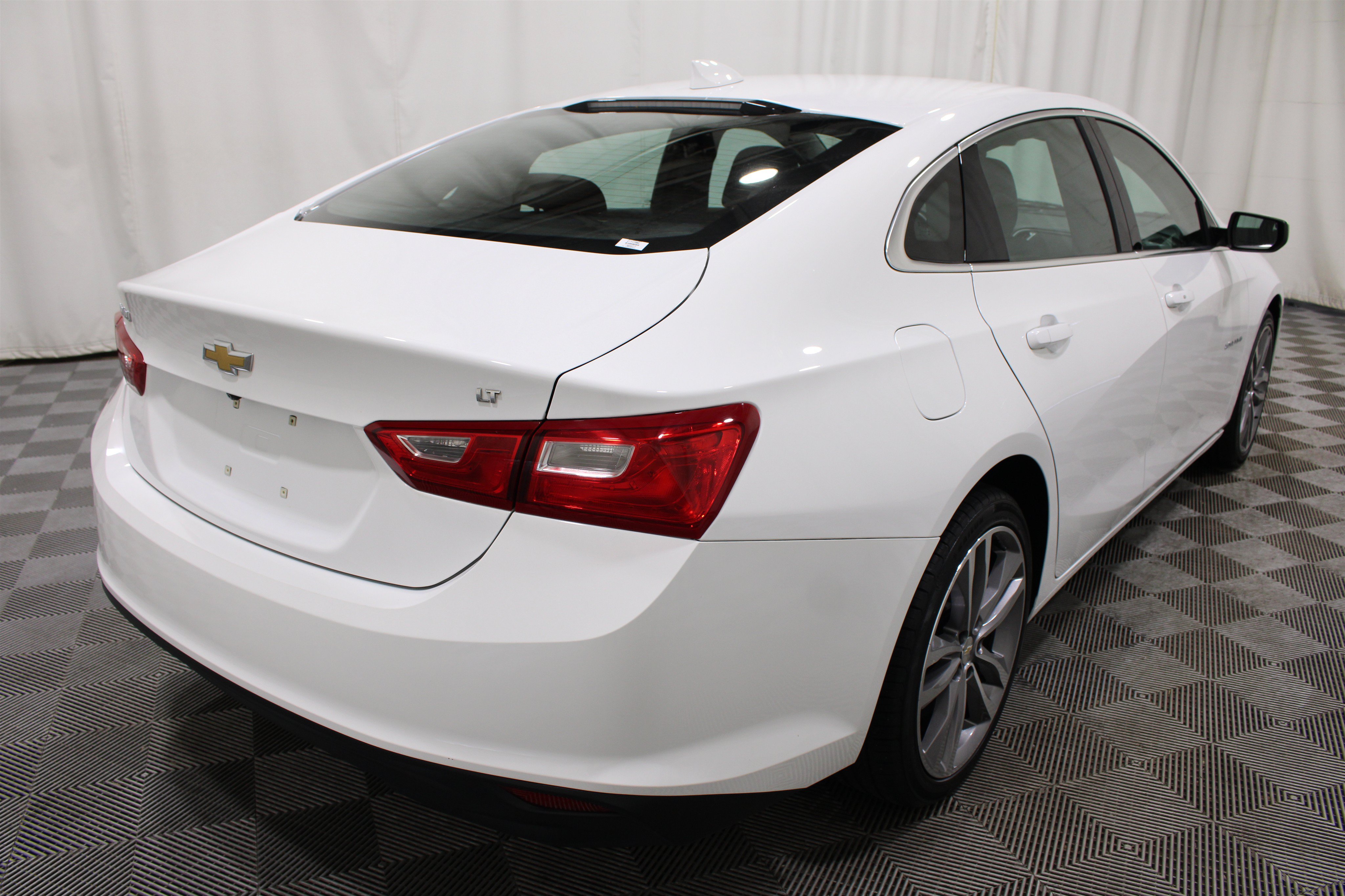 Used 2023 Chevrolet Malibu LT FWD image 30