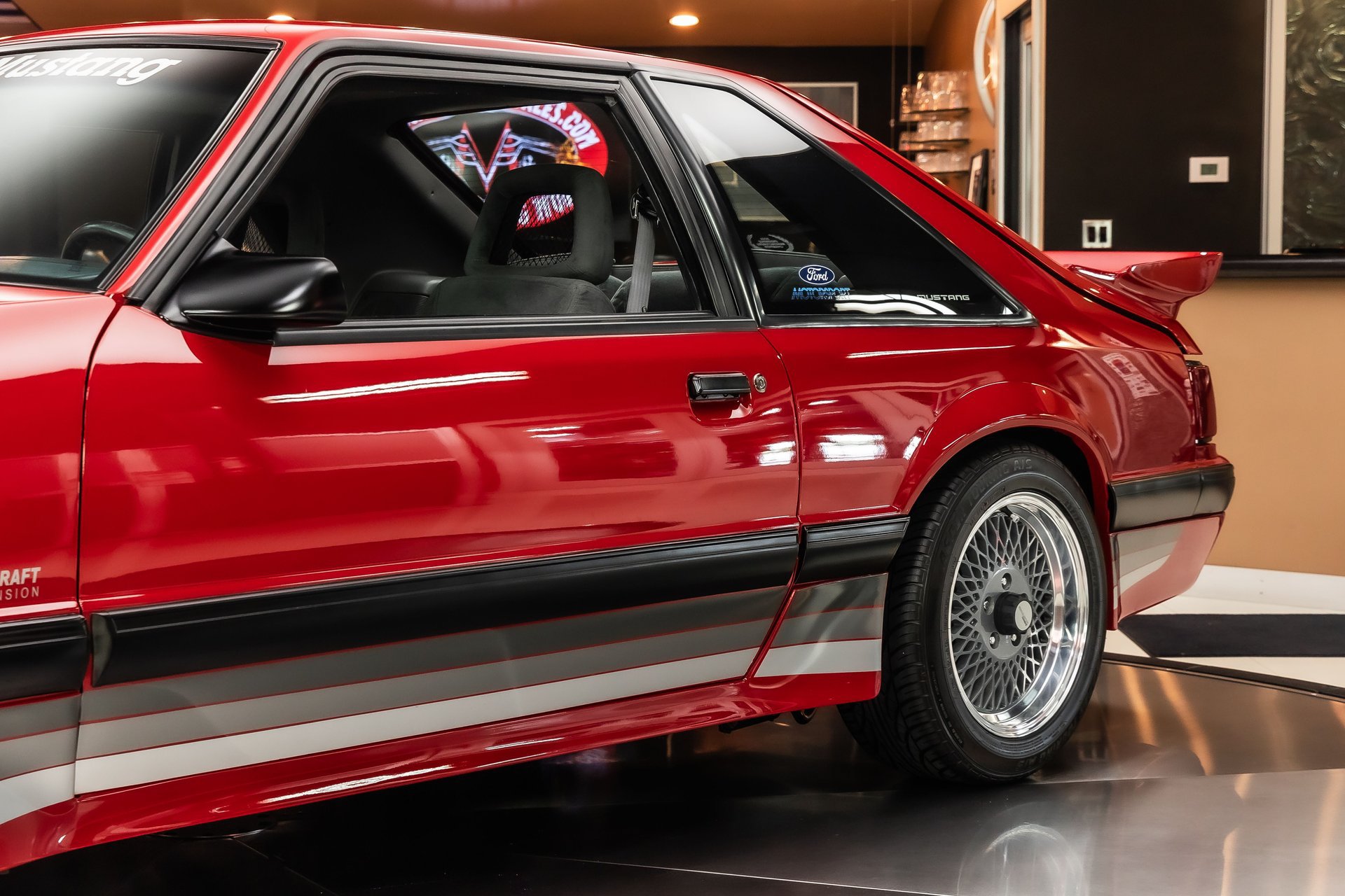 Used 1988 Ford Mustang LX RWD image 31