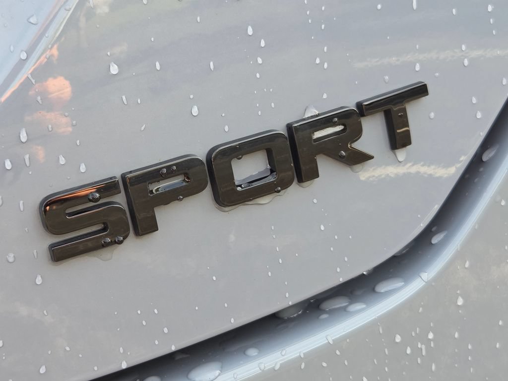 Used 2023 Honda Pilot Sport image 19