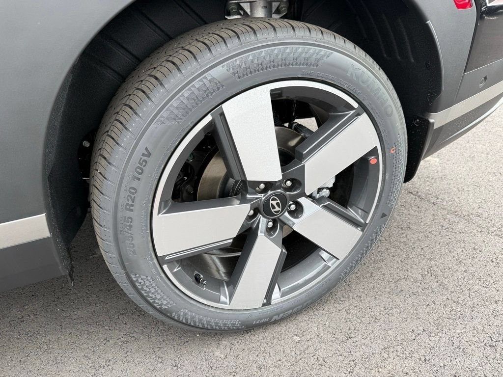 New 2026 Hyundai Santa Fe Limited FWD image 30