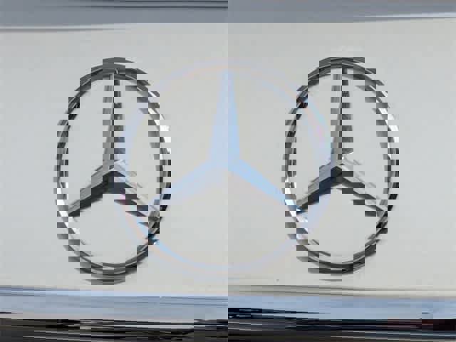 Used 2023 Mercedes-Benz C 300 4MATIC Sedan w/ Exclusive Trim Package image 11