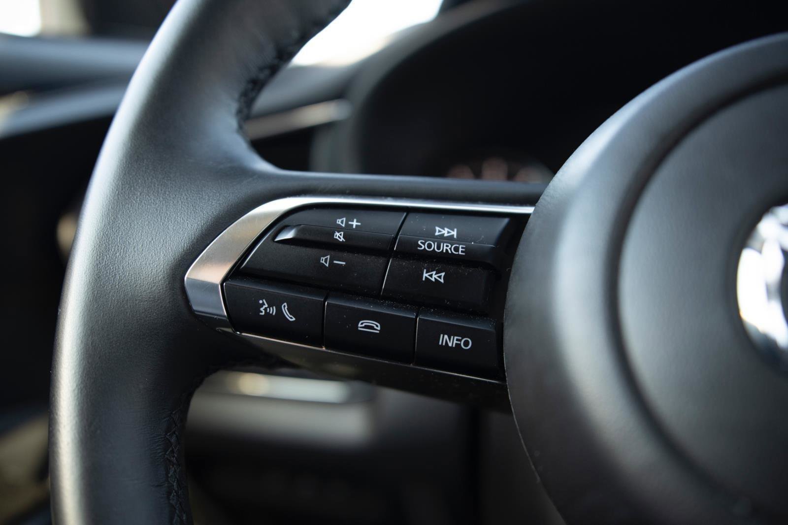 Used 2025 MAZDA CX-30 AWD 2.5 S w/ Preferred Package image 6