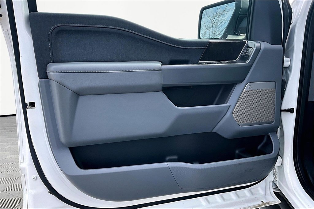 Used 2021 Ford F150 Lariat w/ Equipment Group 502A High image 23