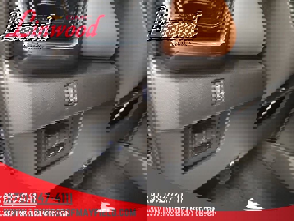 New 2026 GMC Canyon AT4 w/ AT4 Premium Package image 17