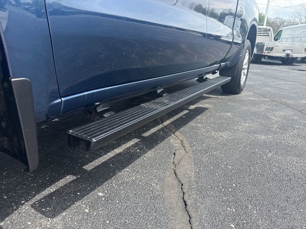 Used 2019 Chevrolet Silverado 1500 LT w/ All-Star Edition AWD/4WD image 19