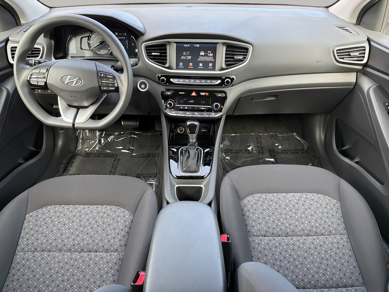 Used 2018 Hyundai Ioniq Blue FWD image 12