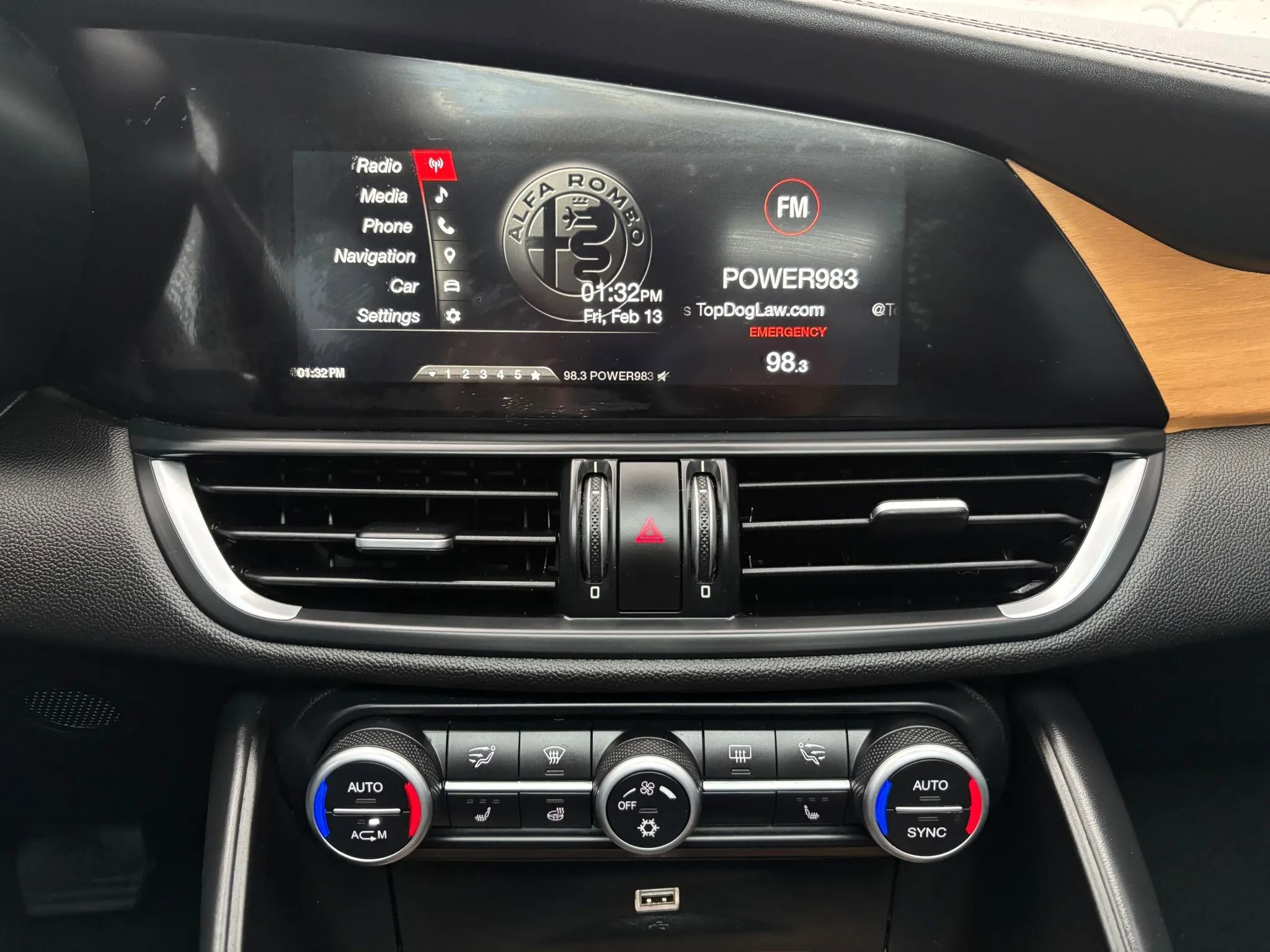 Used 2017 Alfa Romeo Giulia Ti w/ TI Lusso Light Wood Package AWD/4WD image 19