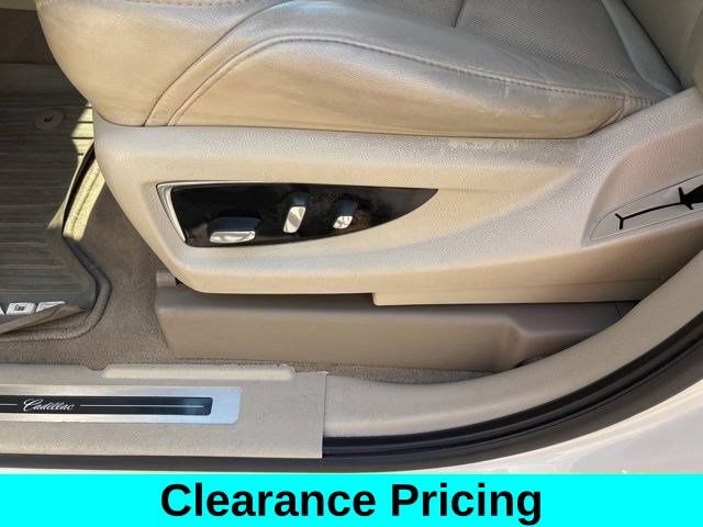 Used 2018 Cadillac Escalade ESV Luxury AWD/4WD image 12