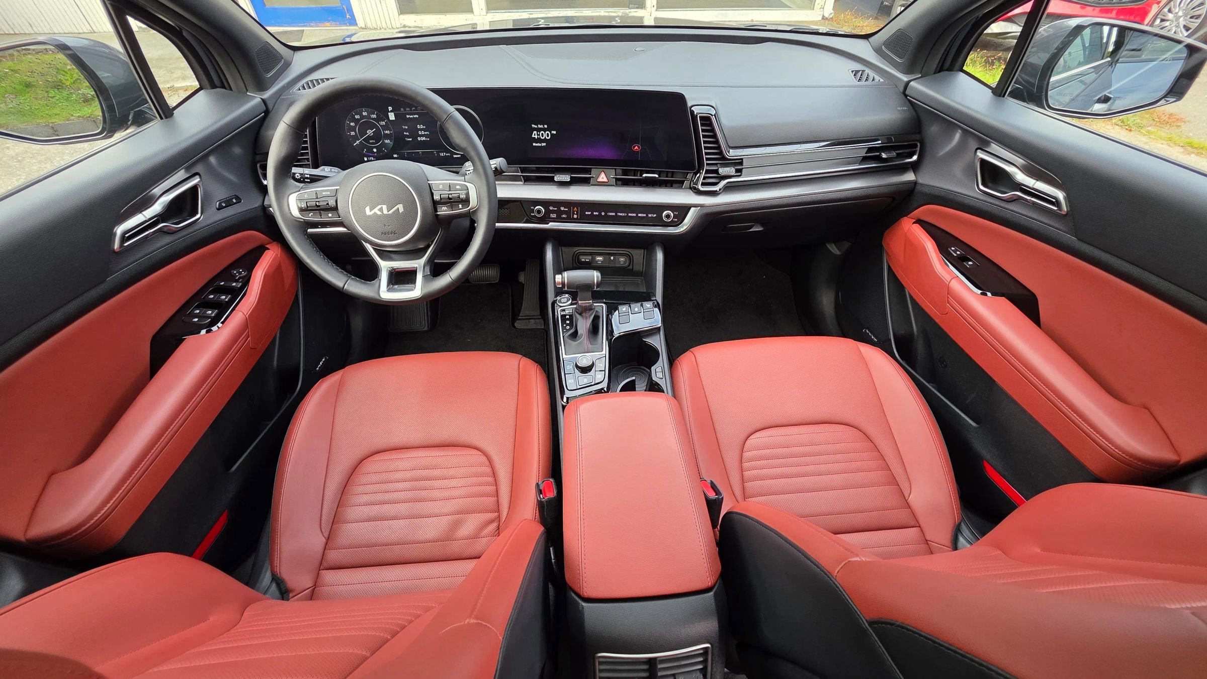 Used 2023 Kia Sportage SX image 15